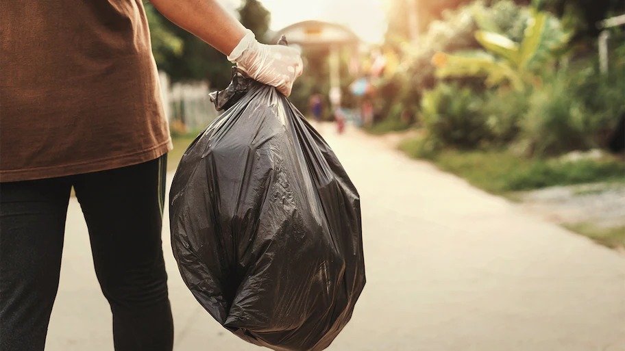 Trash Haul Away in Huntington Beach, Costa Mesa, Santa Ana, Irvine, Long Beach, Garden Grove