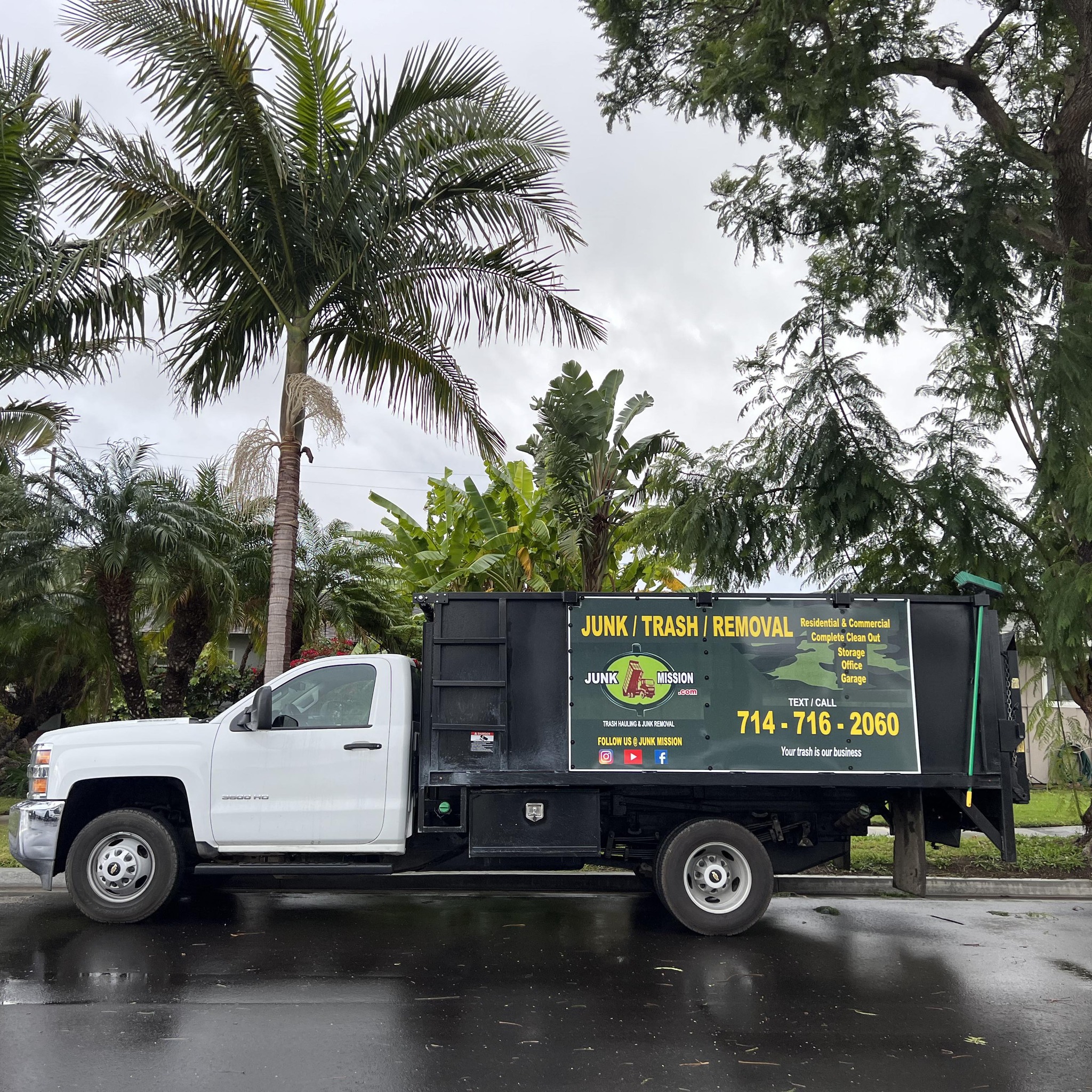 Want a Junk Pickup in Orange County? Get the Right Hauler | Junk Mission
